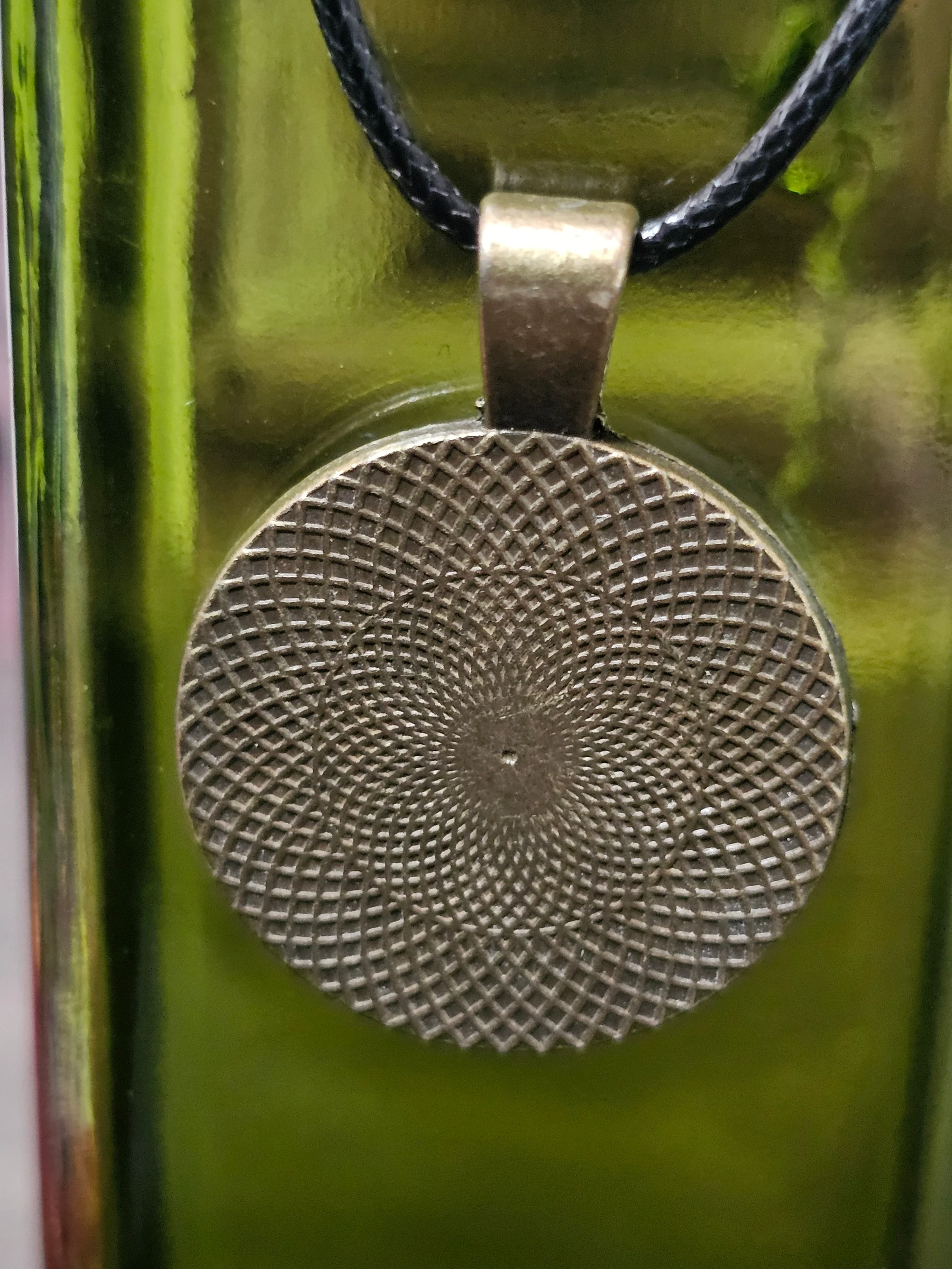 Pendant with iron earth plate Jules Vieillard & Cie Datura model – photo 5